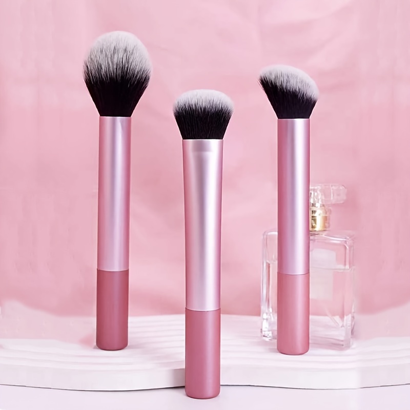 

Ensemble de 3 Pinceaux de Maquillage Ovales pour Poudre, Blush & ILLUMINATEUR - Poils en Nylon Inodore, Convient à Tous Types de Peau, Outils de Beauté Portables