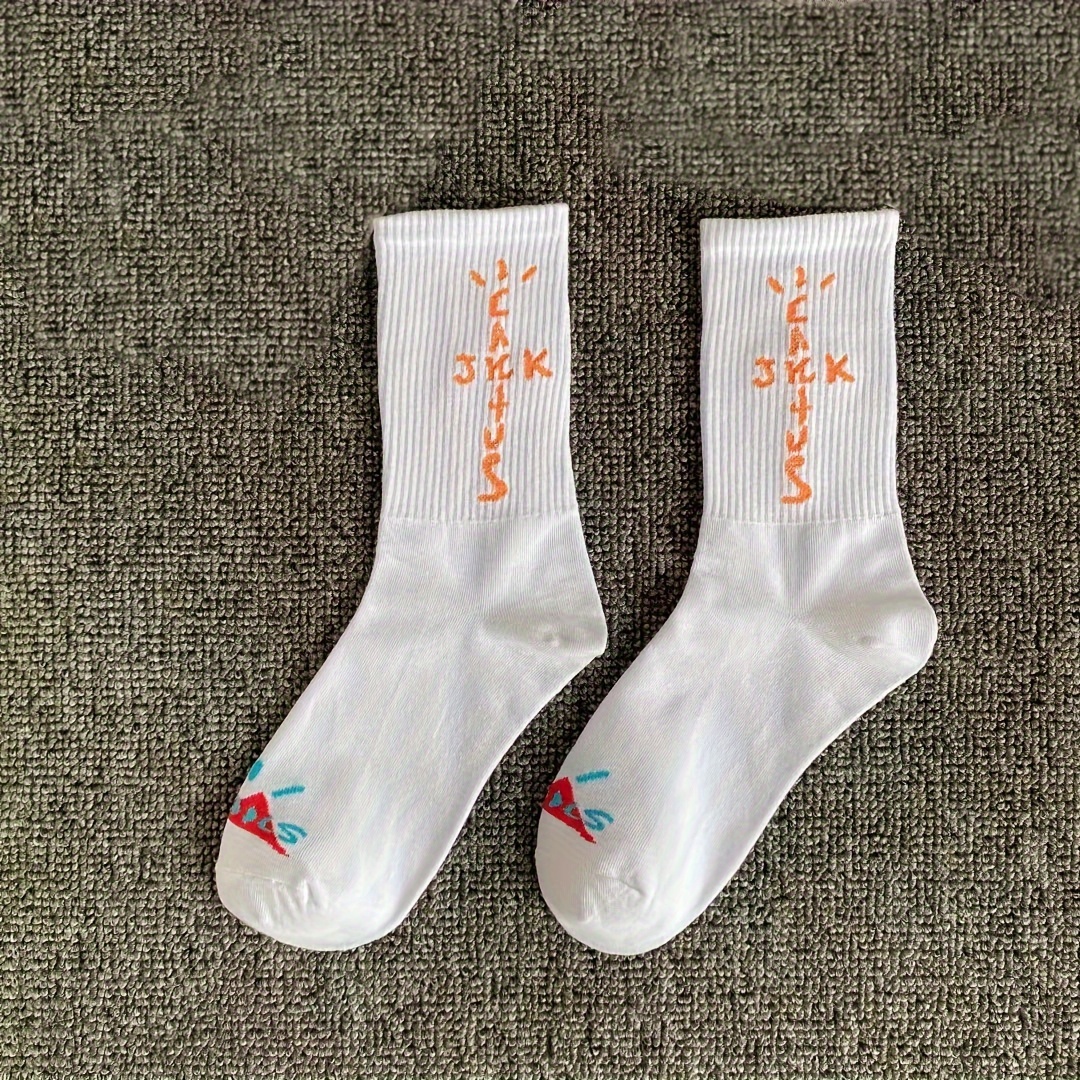 1 Pair Men&#39;s &quot;LACK&quot; Graffiti-Style Crew Socks - Breathable Cotton Blend, Comfortable &amp; Durable with Vibrant Colors for All-Season Outdoor Activities, Novelty Socks