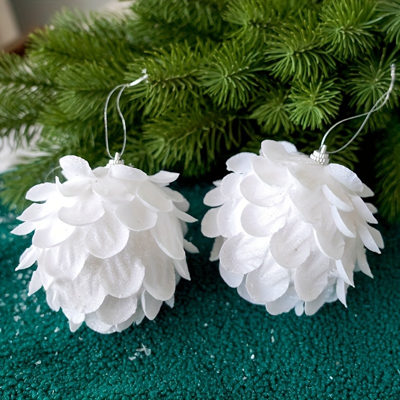 

3pcs(3.15'')/2pcs(3.94'') Christmas White Plastic Ball Glitter White Foam Ball, Christmas Decorations, Christmas Tree Decoration Pendants, Holiday Party Pendants