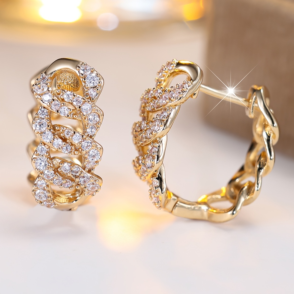 Women's Figure-eight Striped Pattern Hoop Earrings