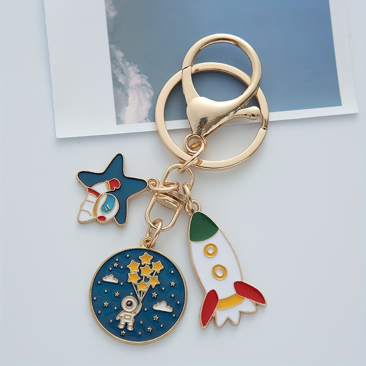 TEMU Portachiavi 1 pz fai da te con astronauta e pianeta a cartone animato, , tutto in uno, in di con gocciolante, confezione per accessori auto, da