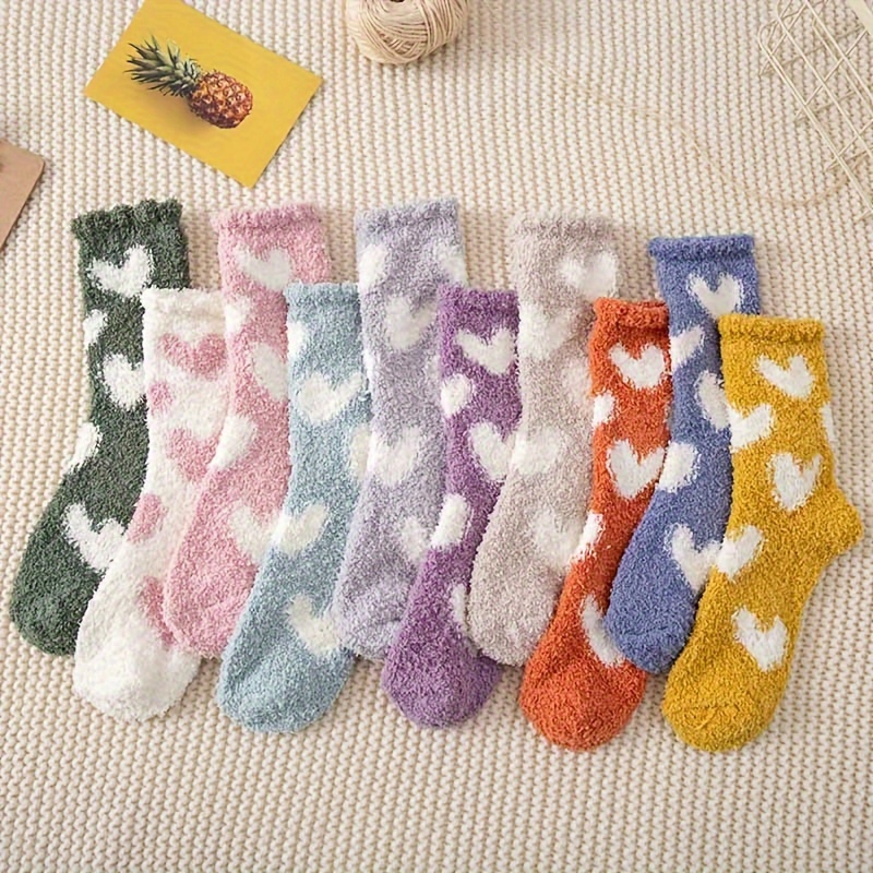 

10 Pairs Women's Plus Casual Socks, Plus Size Heart Coral Fleece Thickened Warm Home Sleeping Floor Socks For Fall & Winter