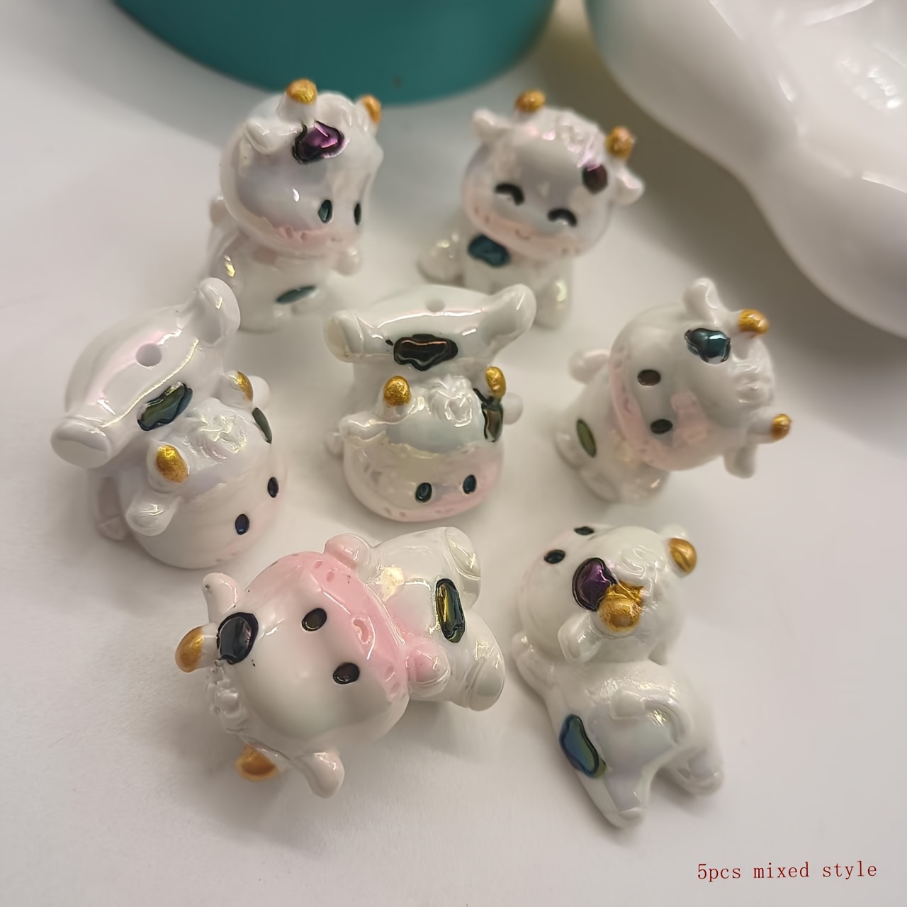 TEMU Lot de 5 perles décoratives perforées en résine brillante de vache amusante pour décorations DIY. Convient pour cadeaux de fêtes, enfilage de
