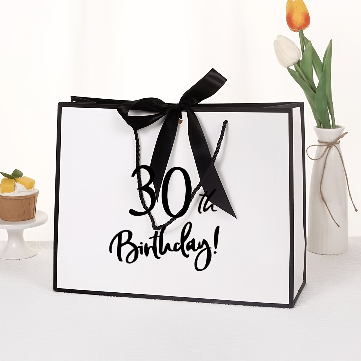 E-shop "30. Geburtstag Geschenktüte, breitbodigtes, faltbares Design, stabiler Griff für Wiederverwendung, ideal für Geburtstage, Weihnachten,