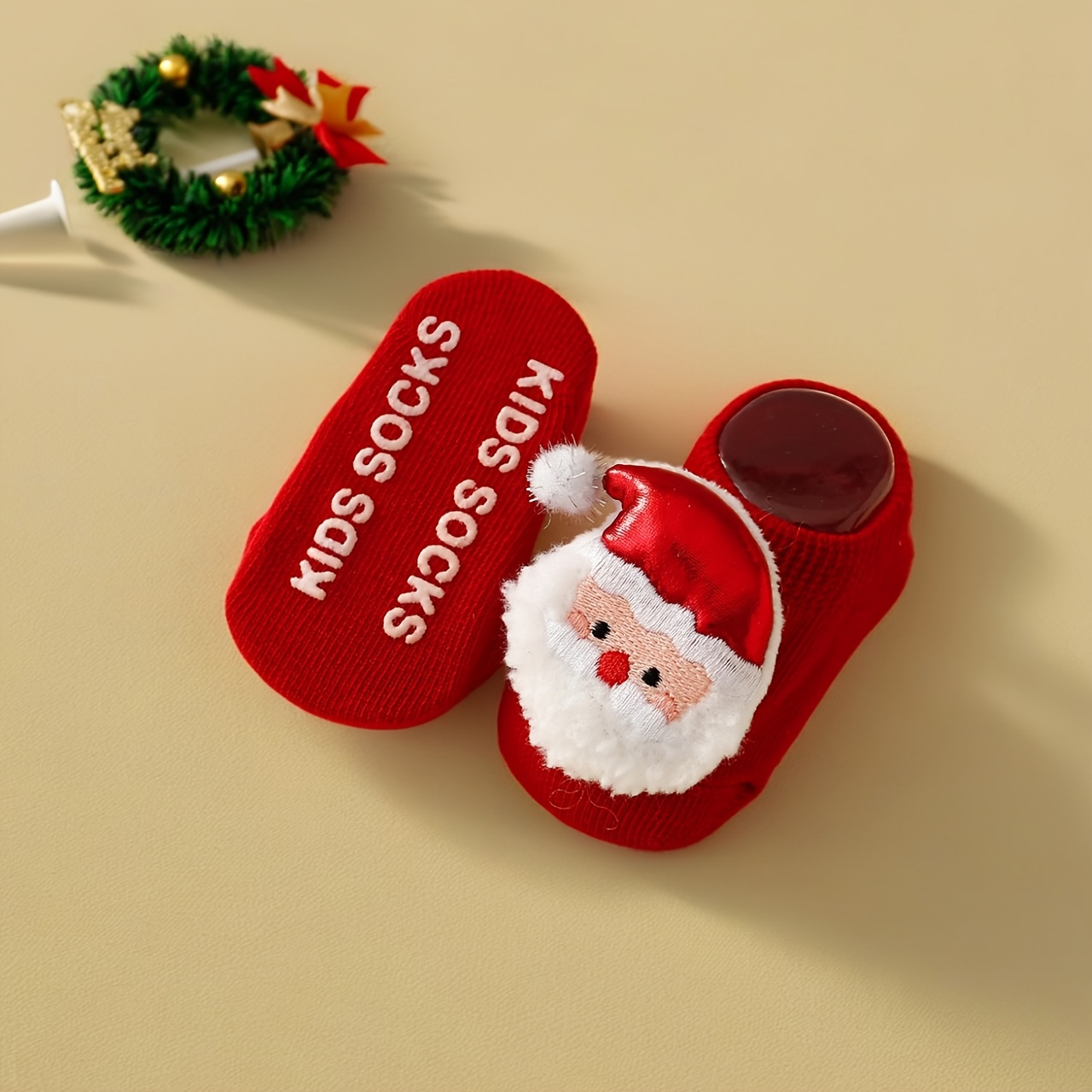 A Pair Of Christmas Baby Floor Socks Baby Indoor Non-slip Socks Soft Soled Glue Toddler Floor Shoes Baby Shoes Socks Christmas Socks