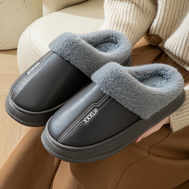 Chaussons d'intérieur chauds pour hommes avec doublure en fausse fourrure, semelle épaisse antidérapante et bride - Taille extra large pour confort optimal, semelle en EVA durable