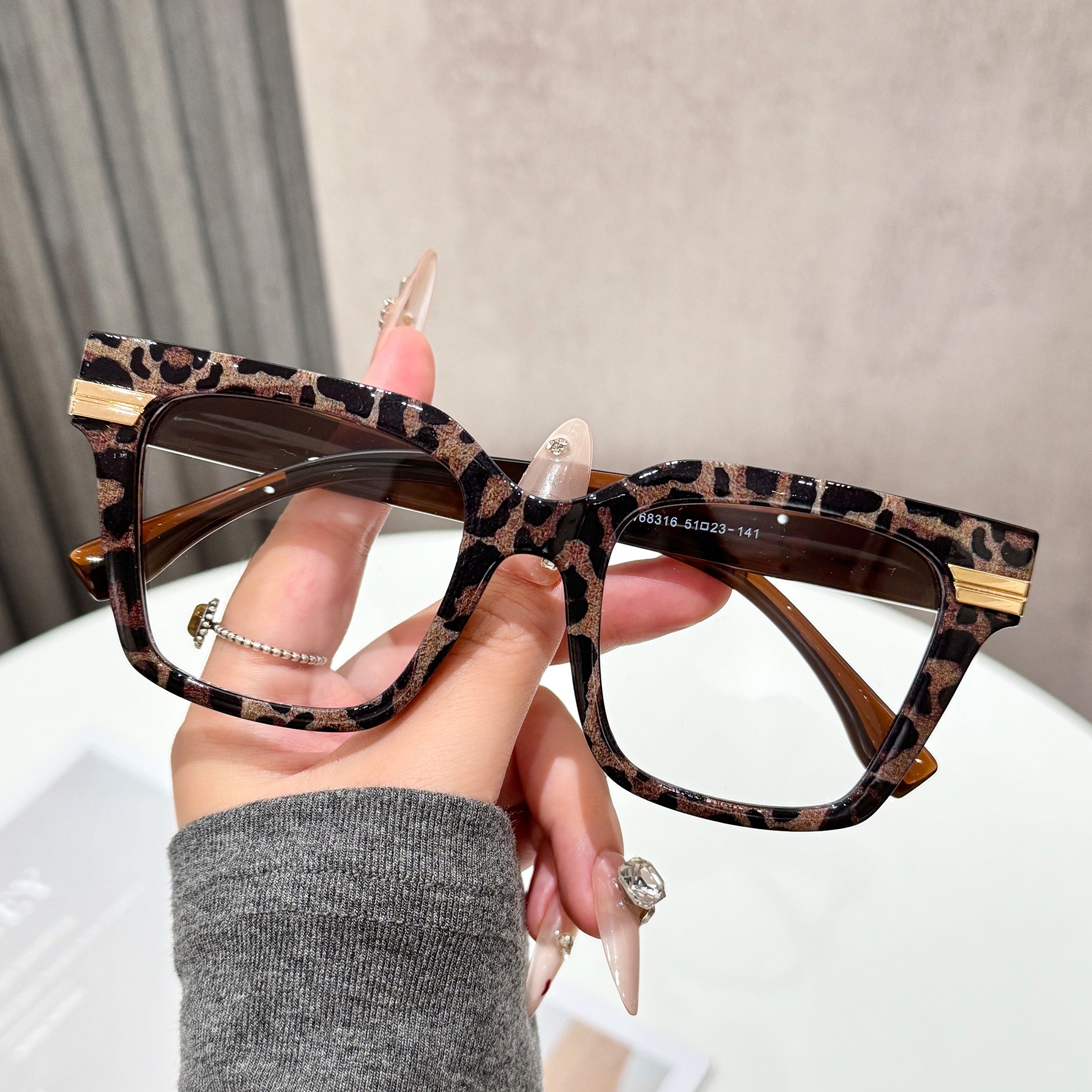 Image of 1 Unisex Vintage Y2k Party Accessory Glasses, Perfect For Holiday Dress