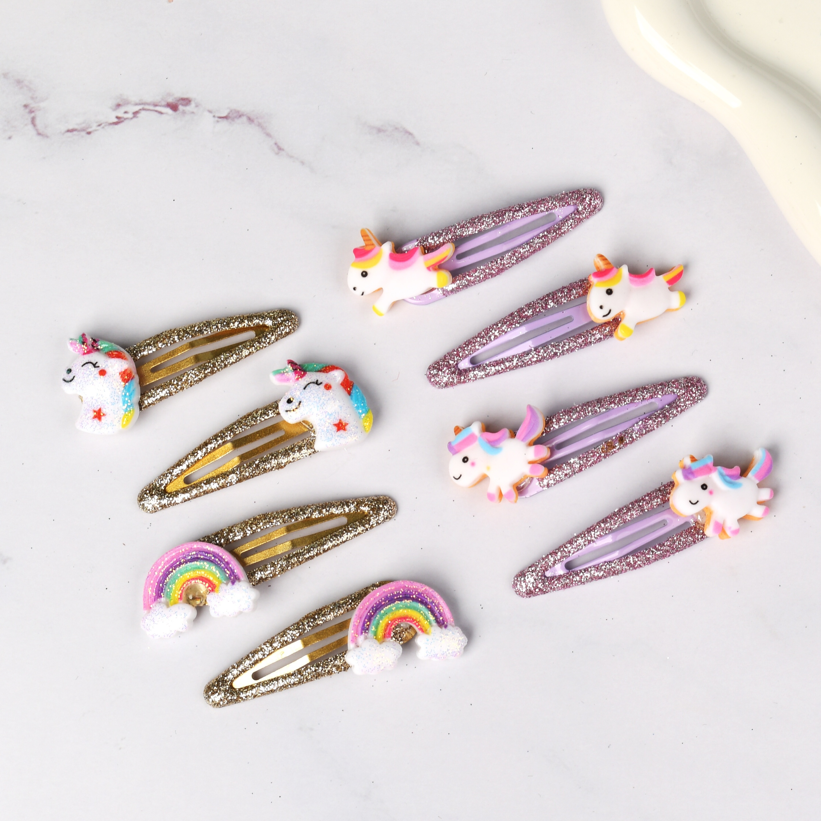 

4pcs Pack Resin Charm Hair Clip Set - Cute Unicorn And Rainbow Drop Shape Barrettes With Sequins, Metal Material, Minimalist Style, Solid Color Printing, Suitable For Ages 14+