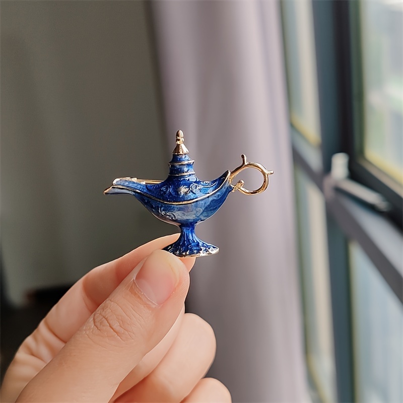 

Chic Lamp Brooch Pin - Fashionable Alloy, Elegant Accessory For Women