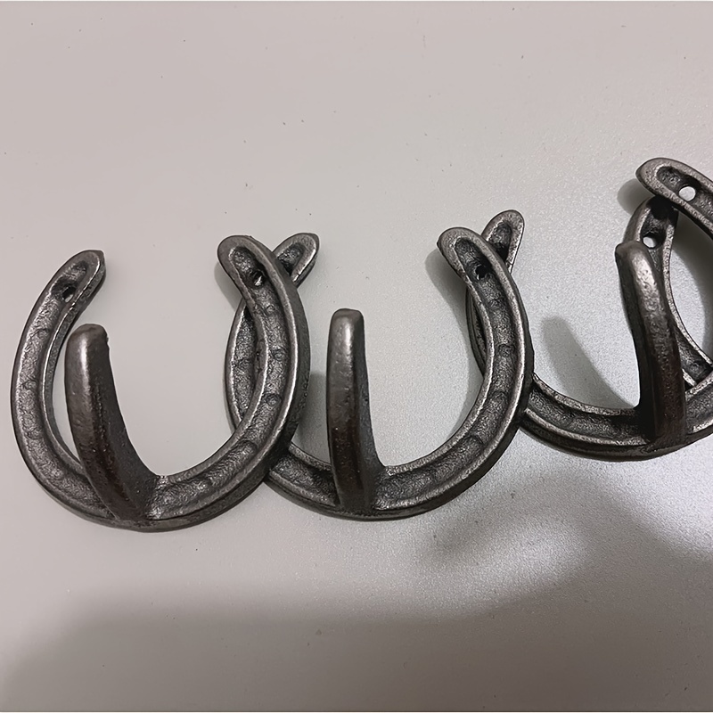 

1/2pcs Horseshoe Cast Iron Hooks, Garden Villa Home Decoration Hooks, Hunting Supplies Hooks, Game Hooks, Birthday Gifts, Christmas Gifts