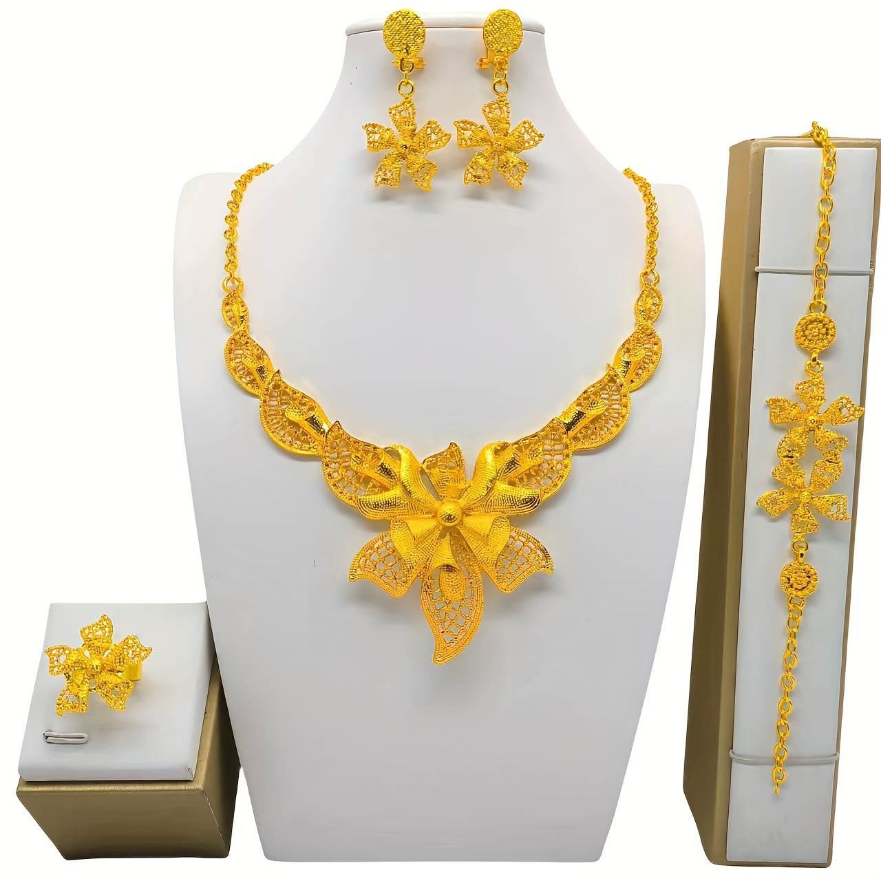 

1 paire de boucles d'oreilles + 1 collier + 1 bracelet + 1 bague Ensemble de bijoux de mariée traditionnel Motif floral doré Assorti aux tenues quotidiennes Accessoires de fête Cadeaux pour l'Aïd