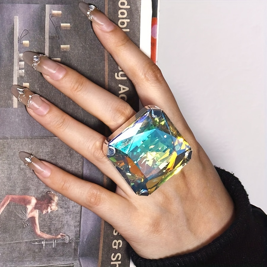 

Elegant & Bold Large Crystal Ring - Vibrant Colors, Perfect For Parties & Everyday Fashion