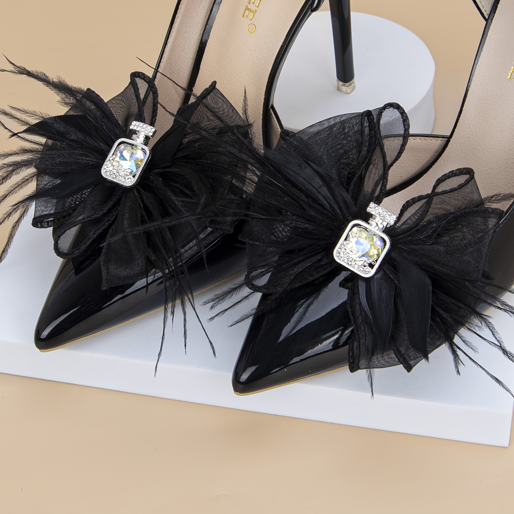 

& Bowknot - Detachable Accessories For Weddings And Parties