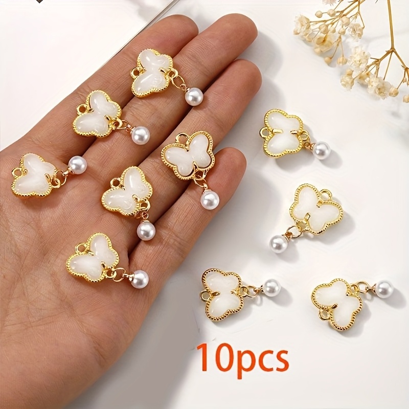 E-shop 10 Vintage Schmetterling Anhänger im chinesischen Stil – Elegante grüne Glasanhänger mit goldenen und Perlenakzenten, geeignet für Halsketten,