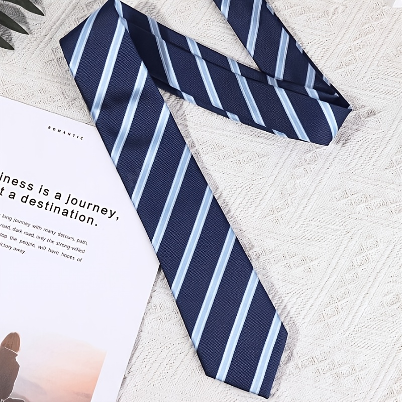 Navy Blue Color-Woven High-Density 7Cm Business Tie