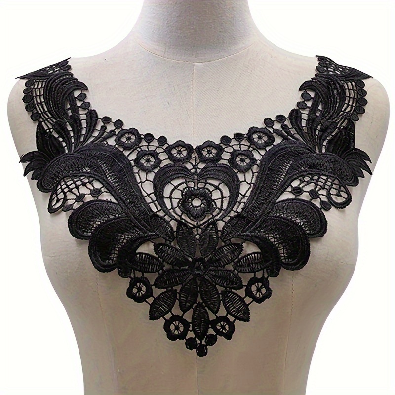 

3pcs Embroidered Lace Fake Collars, Floral Hollow-out Chest Flower Collars, Solid Color Clothing Accessories, Black & White