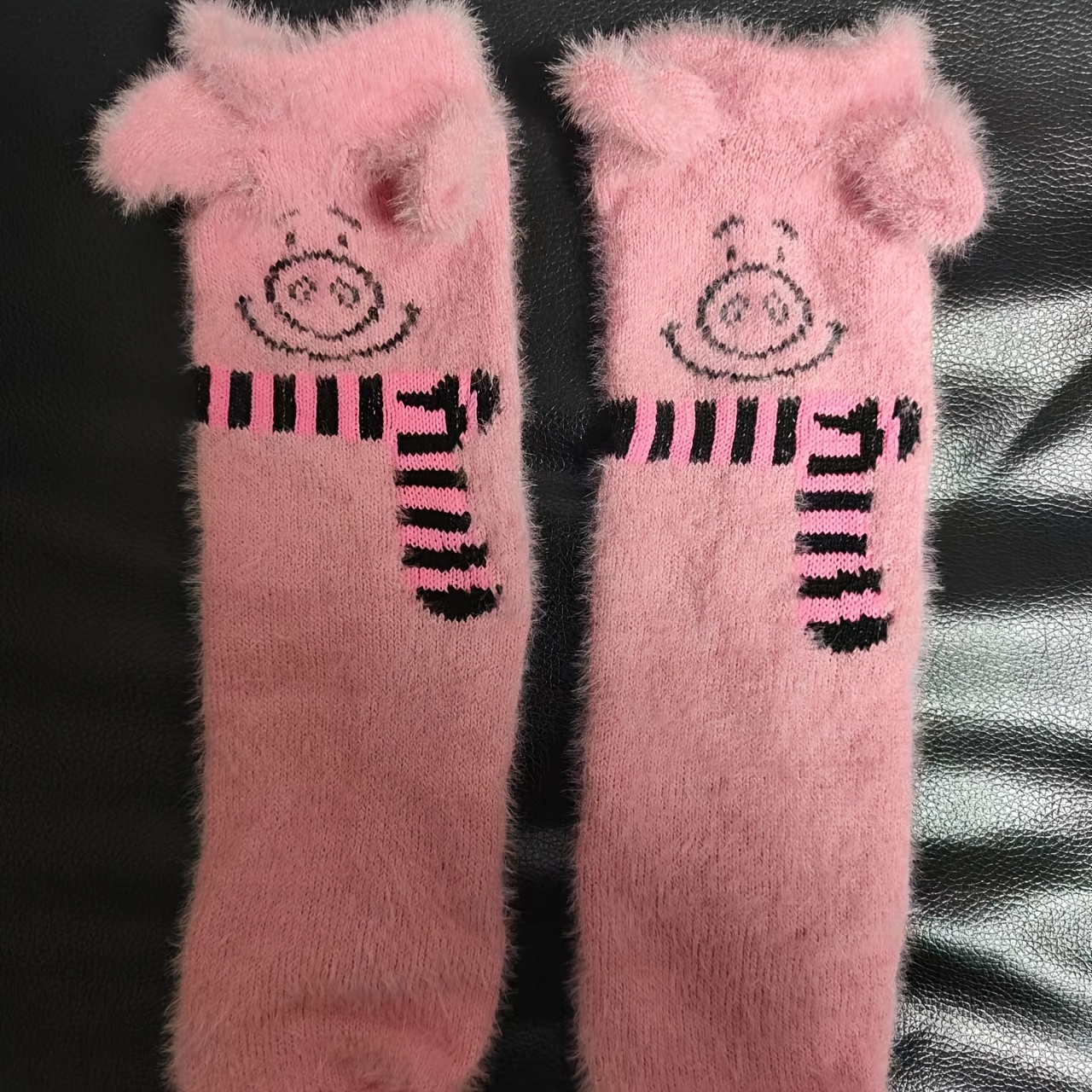 Image of 1 Pair Of Plush Socks For Autumn And Winter, Thick Pink Pig Socks For Women