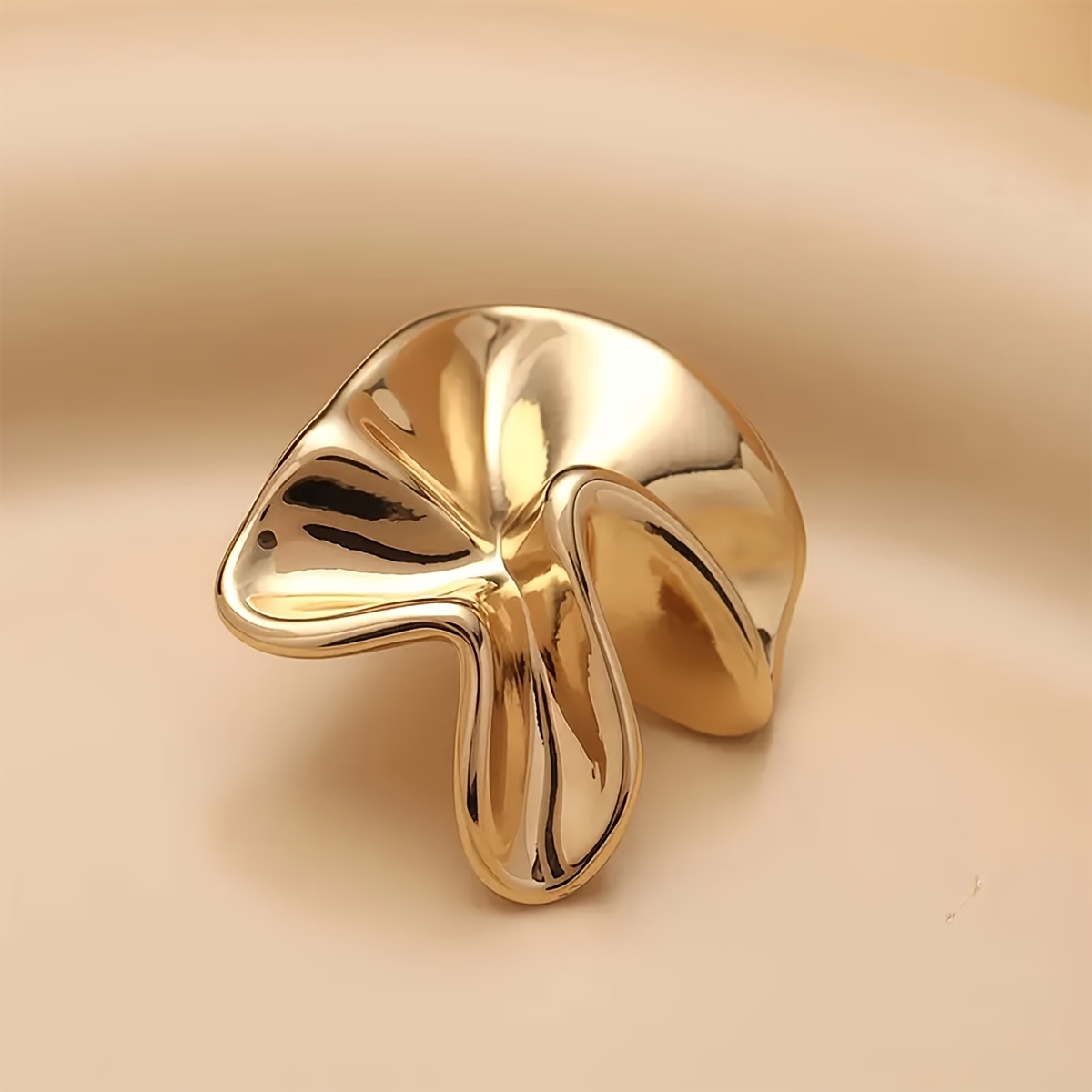 E-shop 10 Stücke Elegante Goldene Metallblumenknöpfe - Schlichte Handgenähte Verschlüsse für DIY Pullover, Mäntel, Windjacken & Bastelprojekte,