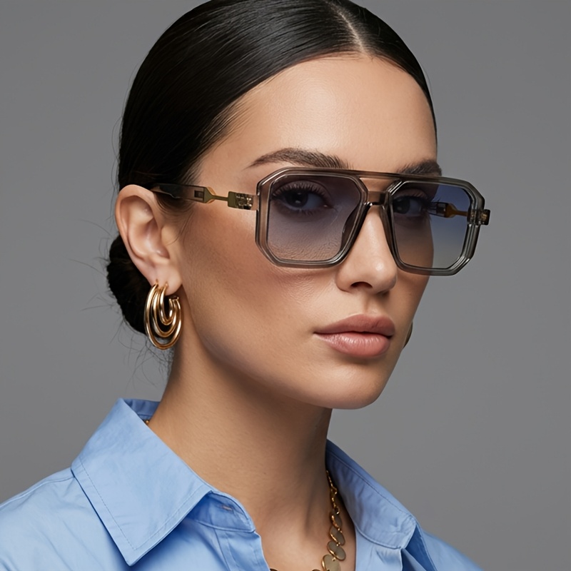 Unisex Square Frame Fashion Glasses - Golden Retro Style with Green Decorative Lenses, Lightweight Polycarbonate Design, Perfect Couple Style, Trendy Accessory, Vintage Design, Fashion Hinge, Must-Have for Individual Trendsetters