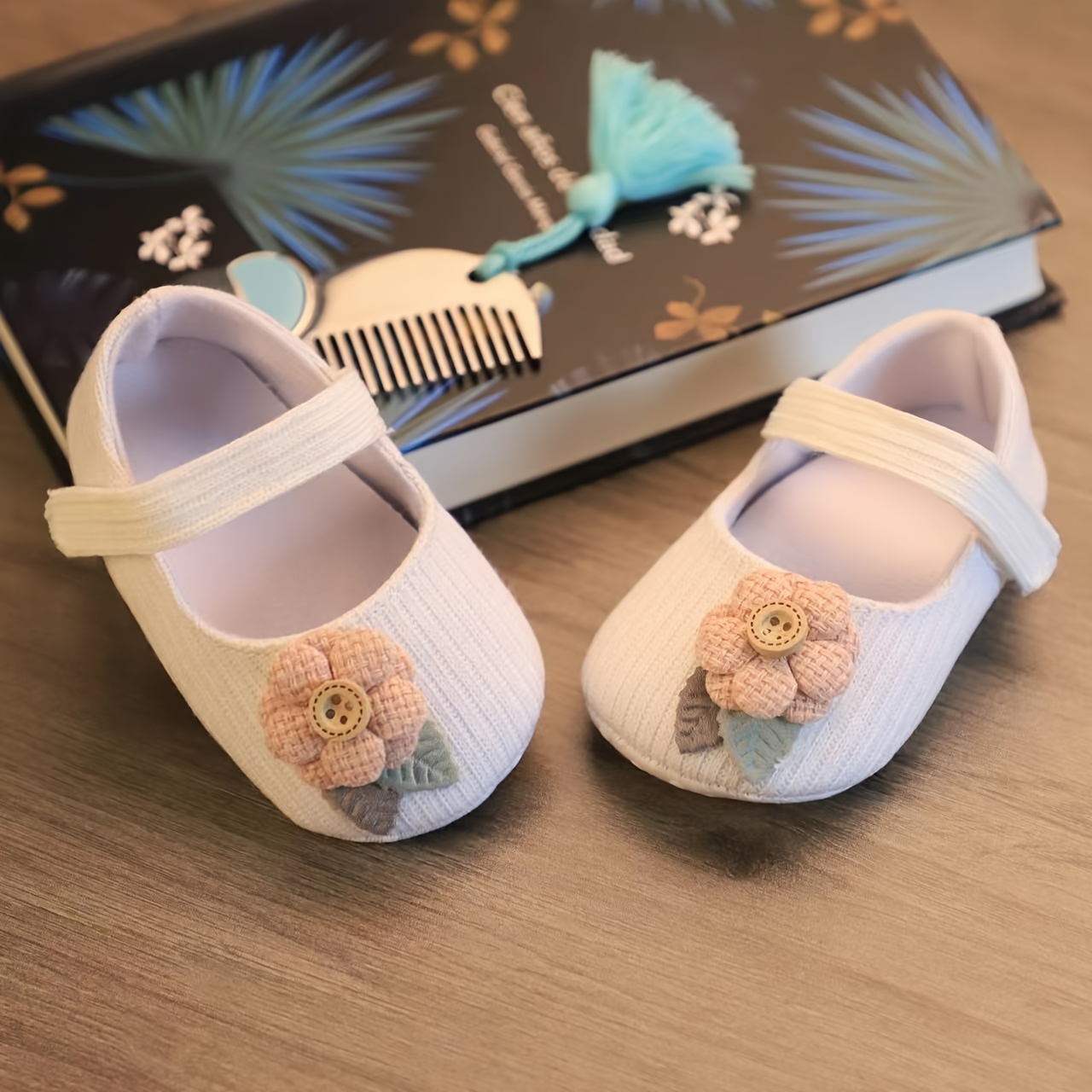 0-6 Months Baby Girl Princess Shoes Soft Sole Breathable Girls Princess Flat Shoes Spring and Summer Baby Shoes Newborn Shoes Step-in Shoes