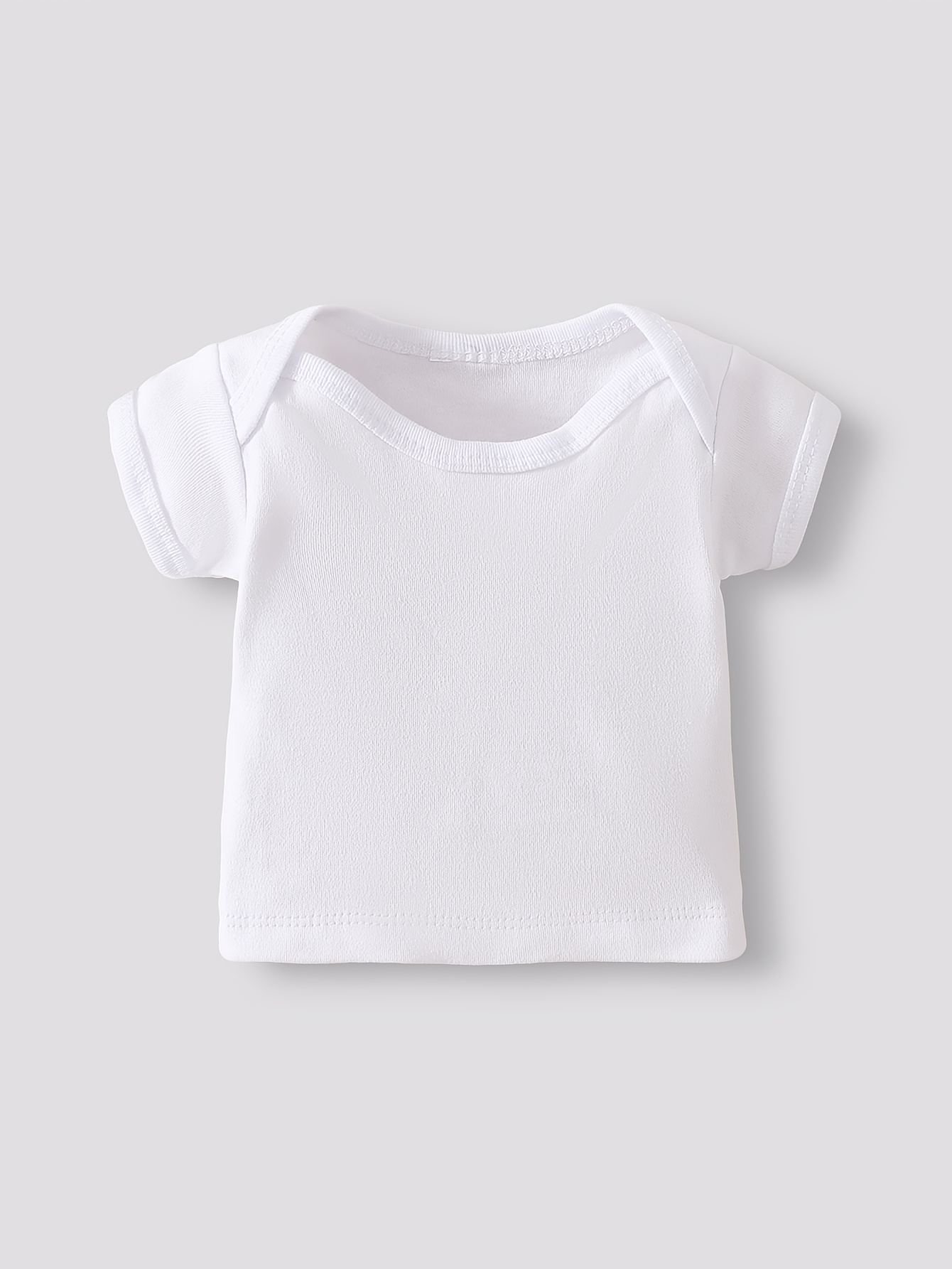 8pcs Newborn Onesie Set with Pure White Animal Pattern
