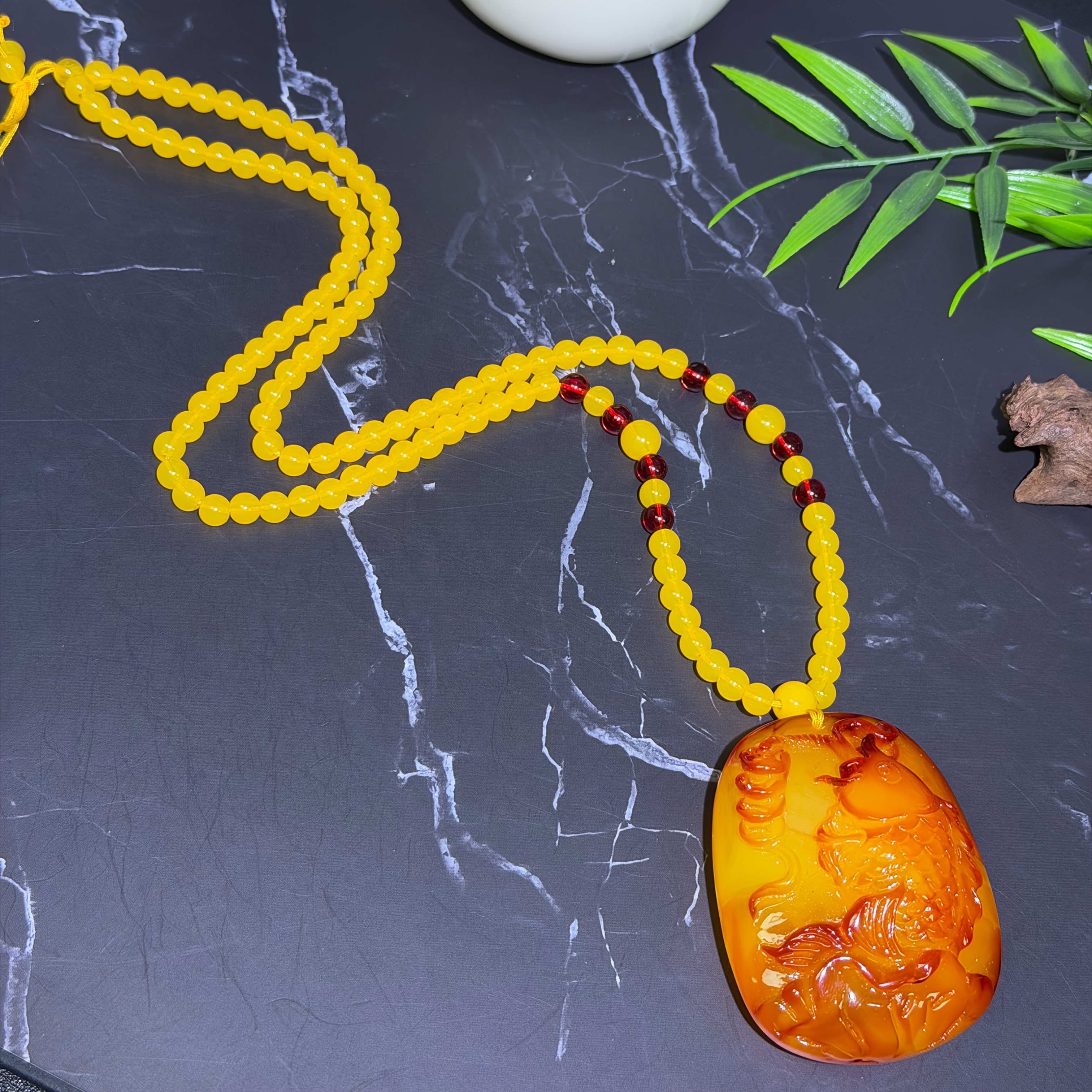 Unisex Chicken Oil Red Amber Fish Pendant Necklace