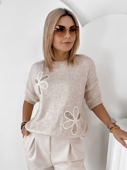 item picture embroidered neck half sleeve loose pullover casual soft sweater