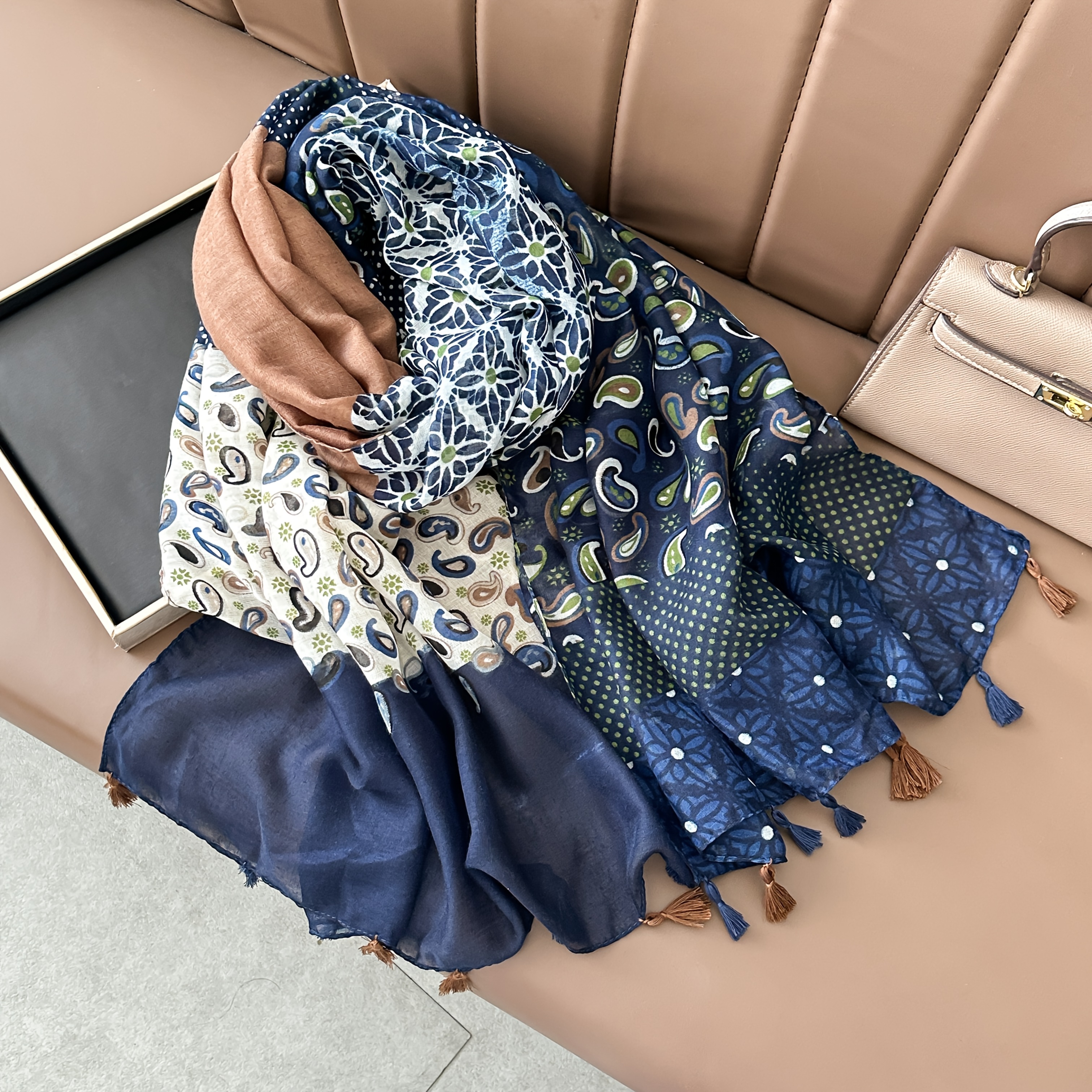 Image of Ethnic-style Tibetan Blue -color Block Scarf, A Brightening Scarf For Women, Perfect For And As A Warm Outer Wrap. An For Spring And Autumn
