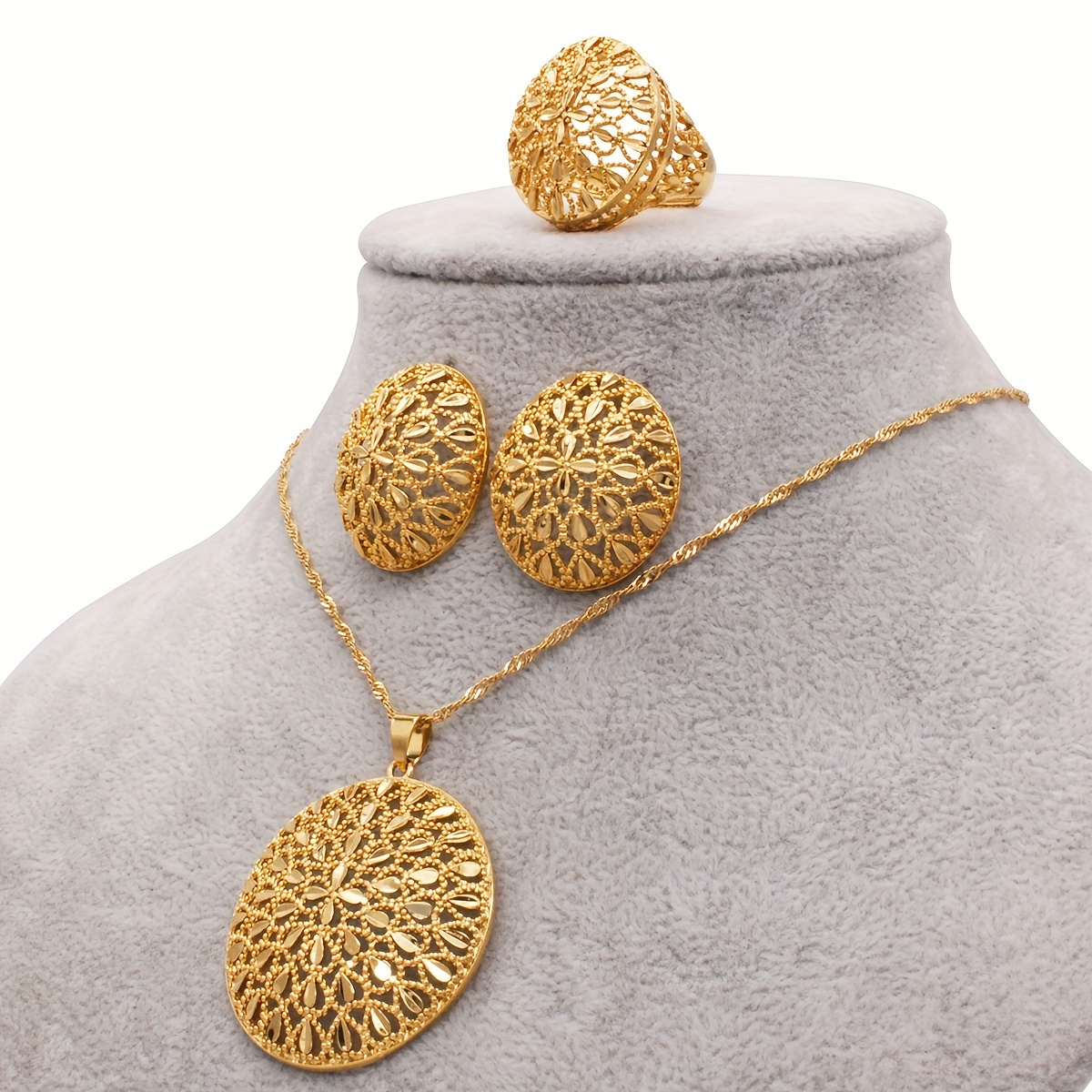 

Luxury -plated Jewelry Set, Retro Texture Pattern Design, Women's Simplistic & Luxury Style, Includes Necklace, Earrings Set, Ring With Oval Pendant Design For Wedding & Party