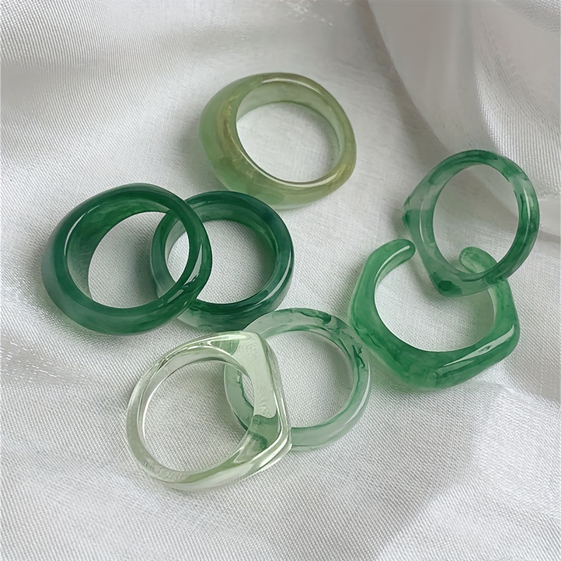 Image of 7pcs Set Of Vintage Emerald Green Acrylic Resin Rings, Inlaid With , Unique Shaped Design Ladies Stacked And Worn, Fashionable And Elegant Temperament For Mom, For Teachers, Gifts For Lovers