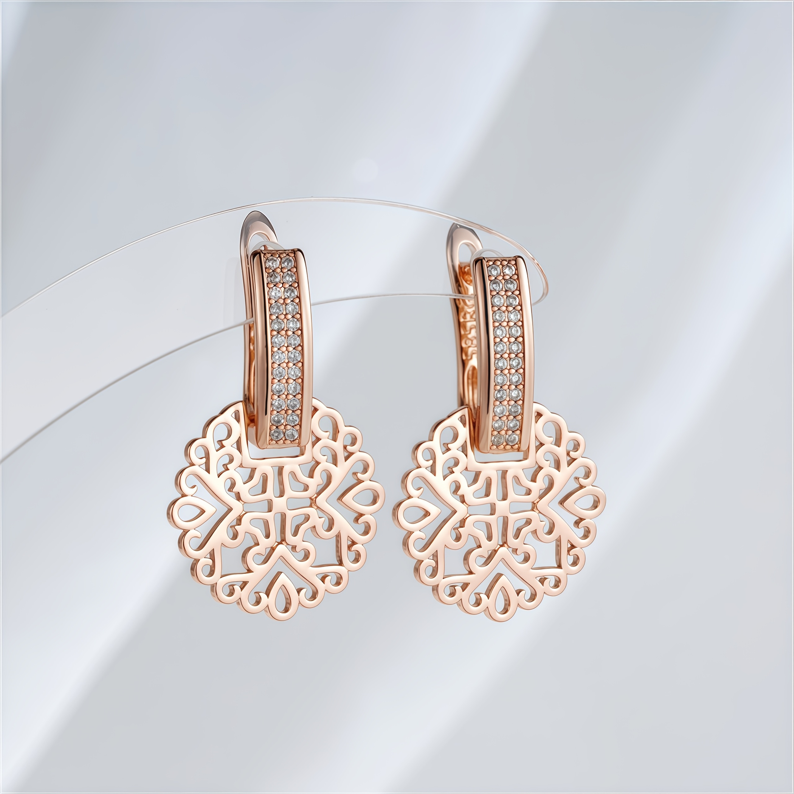 E-shop Paar Roségoldene Hochwertige Hypoallergene 14k Goldbeschichtete Kupfer Damen Ohrringe, Elegantes Vintage-Design mit Synthetischem Zirkonia