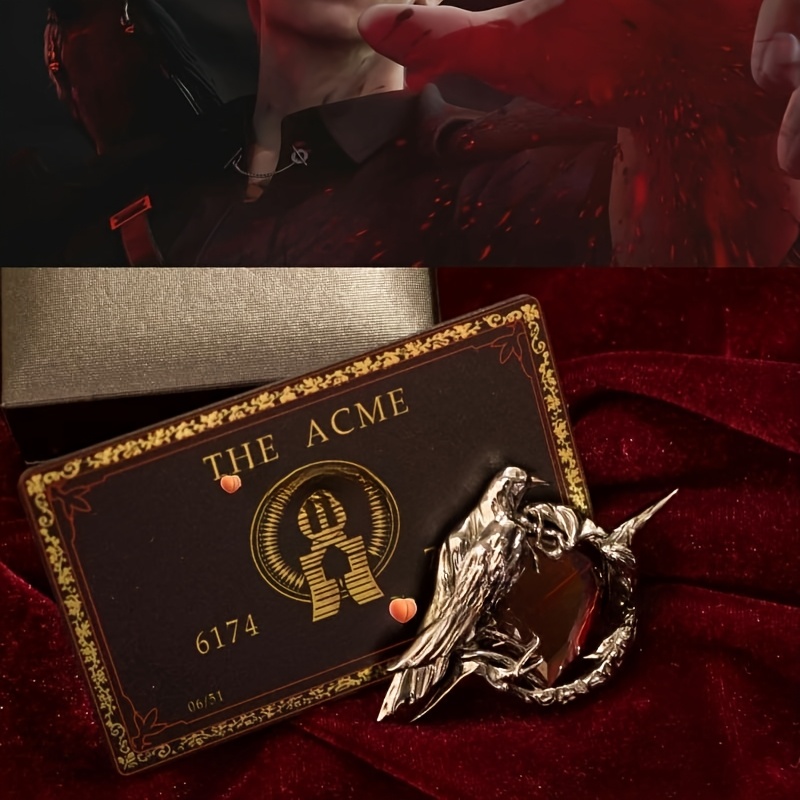 Love And Game Crow Brooch, Suitable For Men And Women. Made Of Copper With An Embedded Dark Red Aventurine. Weighs 15g, Providing A Feel That Enhances Its Texture. With Intricate , The