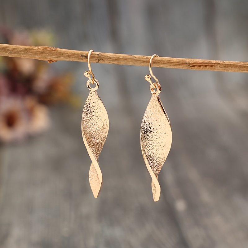 TEMU New Pair Of Fashionable Rotating Alloy Easy Earrings