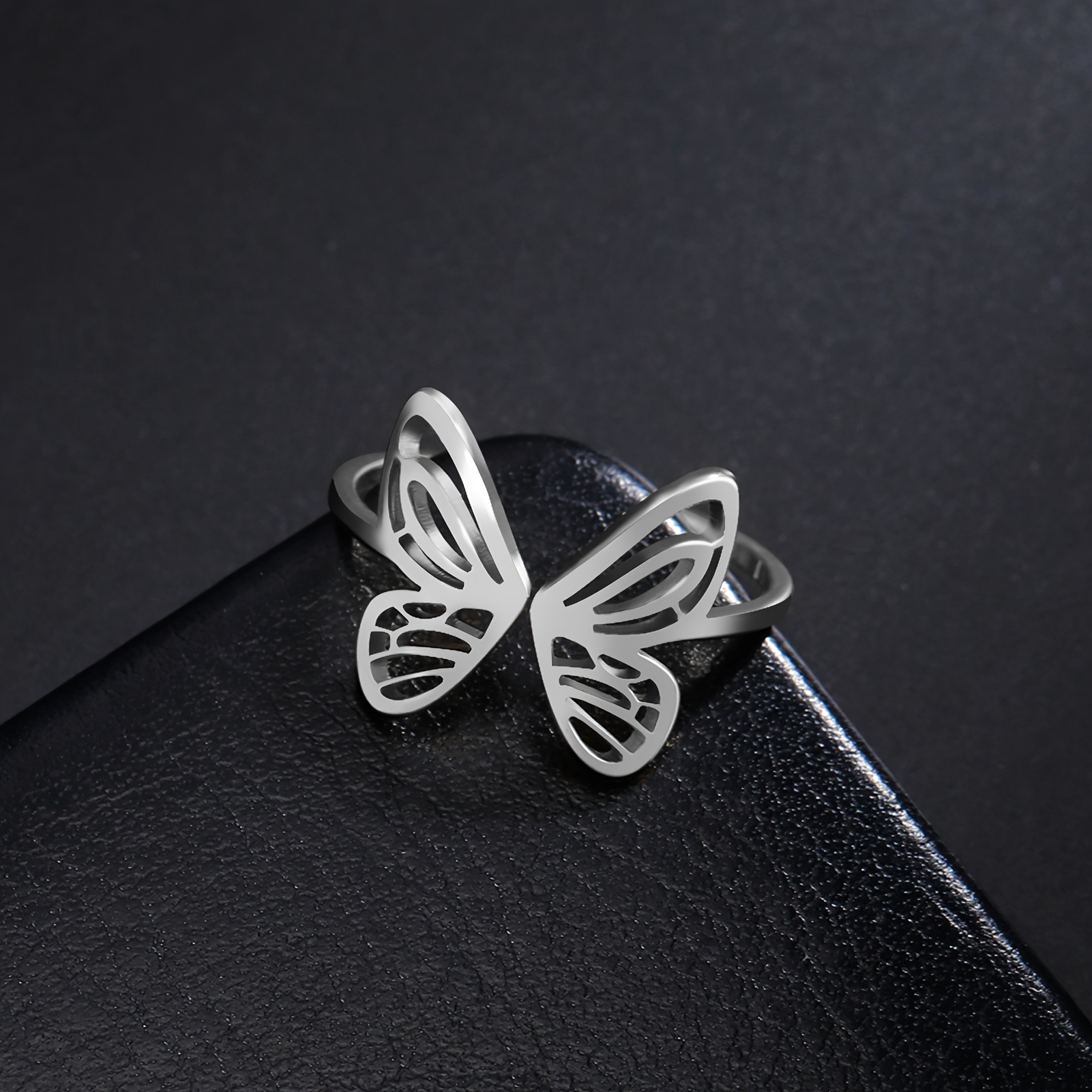 Men's Adjustable Butterfly Opening Ring