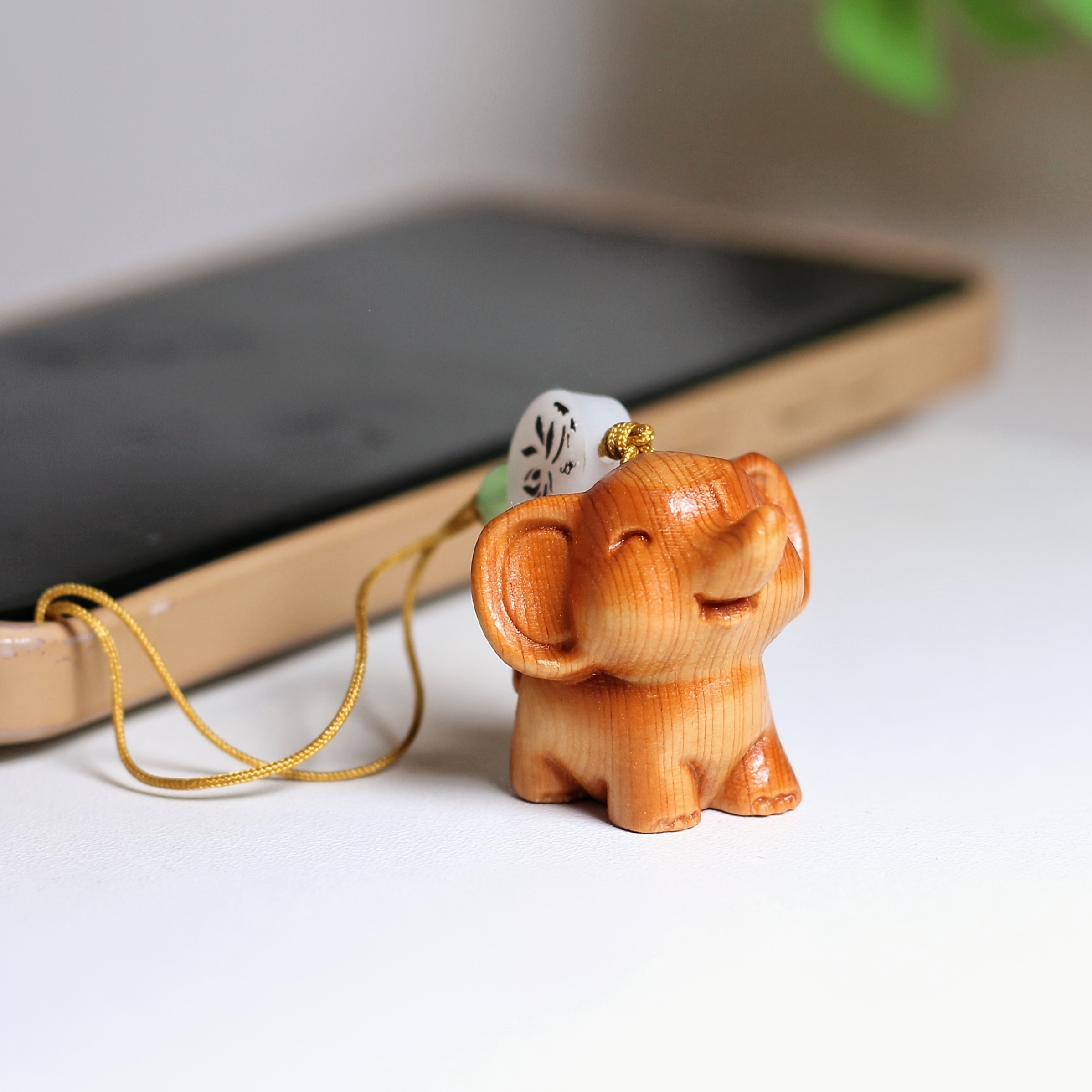 1pc Wooden Elephant Pendant Ornament, Christmas Gift