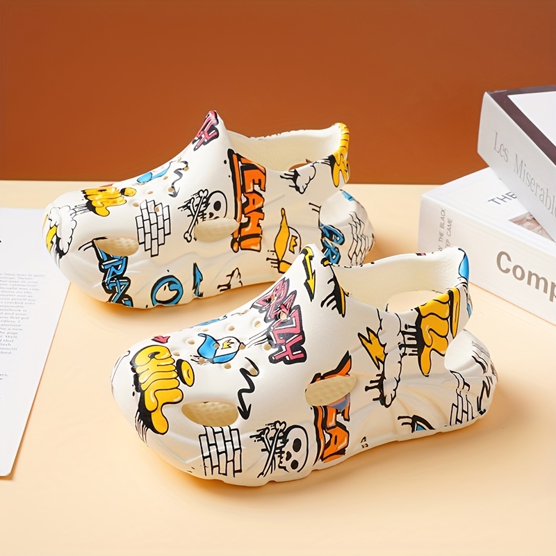 Casual Cute Cartoon Slip On Clogs For Boys, Lightweight Non-slip Wear-resistant Sandals For Indoor Outdoor Beach, Spring And Summer
