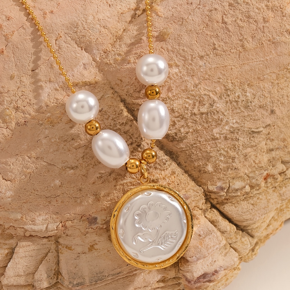 Women's Vintage Imitation Pearl Embossed Layered Necklace