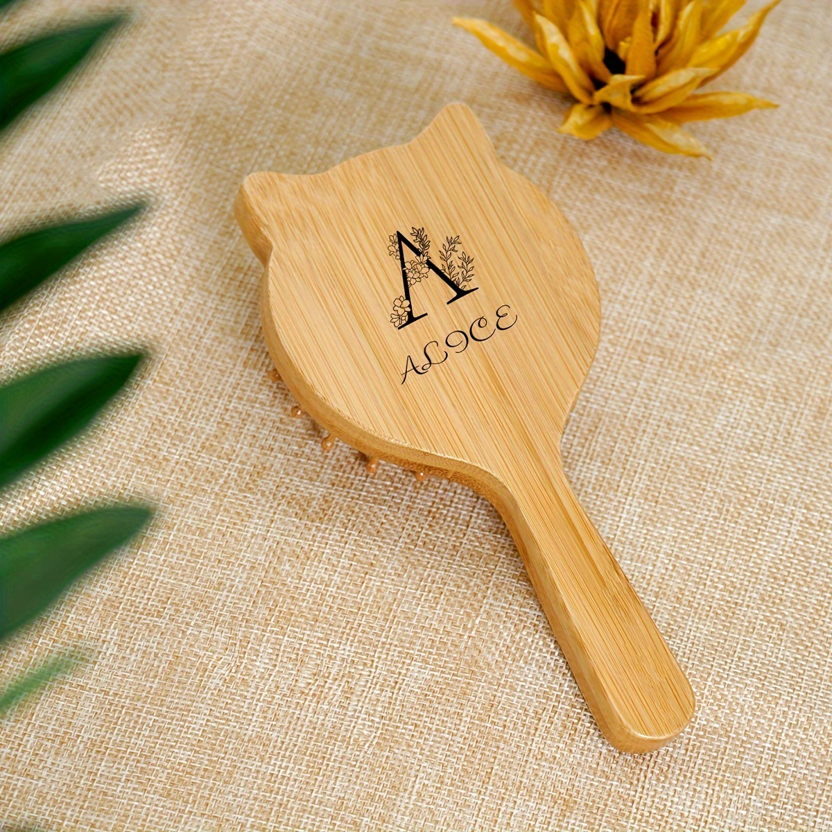 personalisierte luxus-haarpinsel aus bambusholz - kopfmassage-luftkissenkamm  mit individuell verziertem design - einzigartiges geschenkidee fr den  valentinstag und geburtstag fr sie, handgefertigt aus natrlichem bambus  und ergonomischem design fr ...