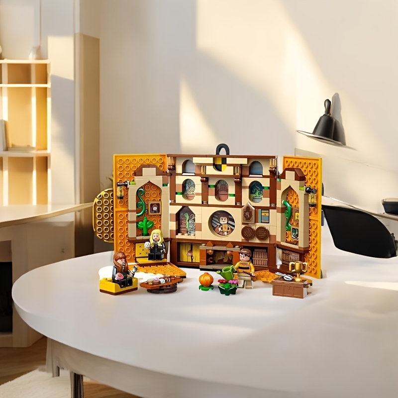 European Version, LEGO 76412 Hufflepuff House Banner, Hufflepuff House Banner, Block Gift, Interior Decoration