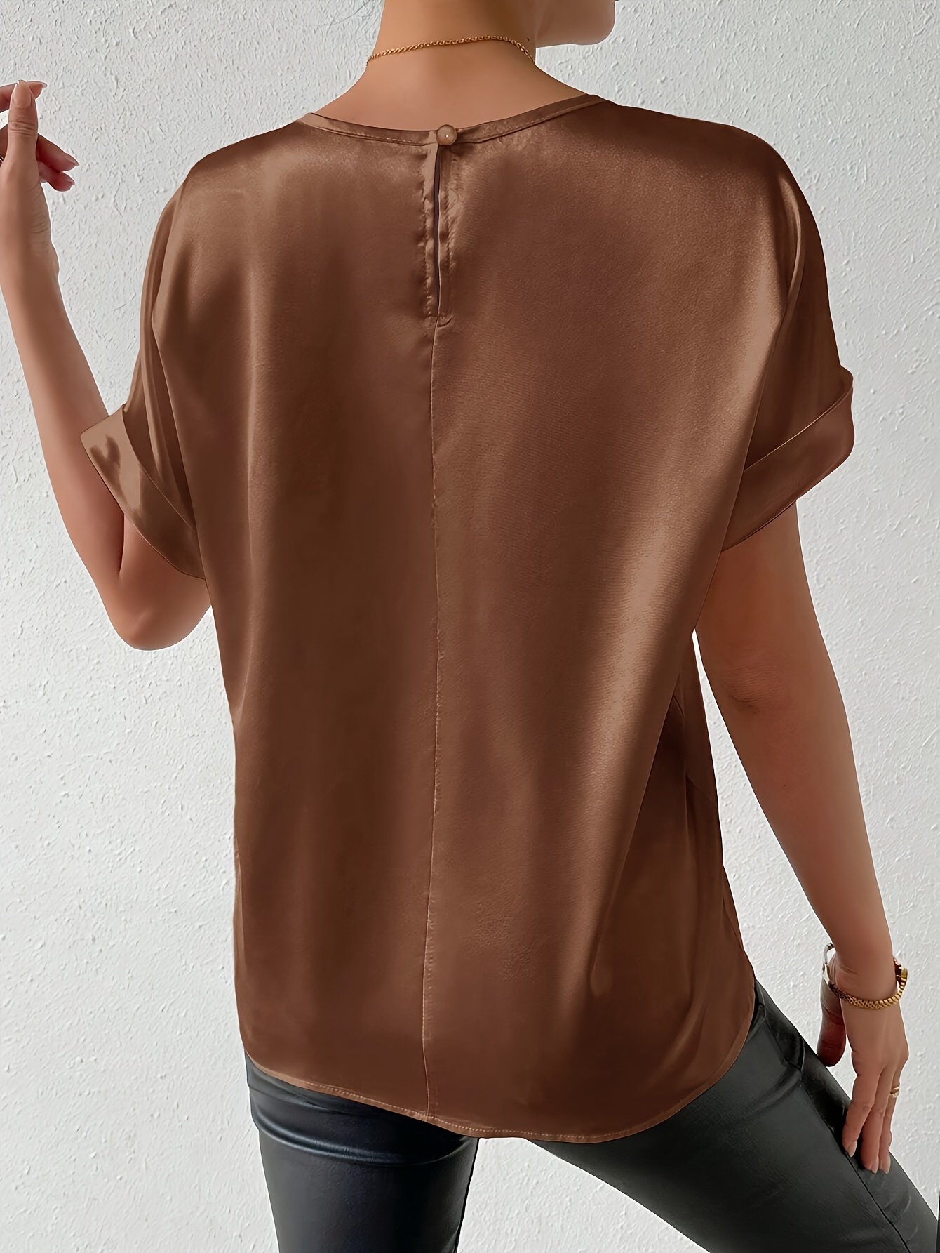 Women's Batwing Short Sleeve Round Neck Blouse - Elegant Solid Color Non-See-Through Shirt, Machine Washable Lightweight Top for Spring Summer Fall, Versatile Casual & Formal Wear, Seasonal Fashion, Sophisticated Casual, Nonseethrough Fabric