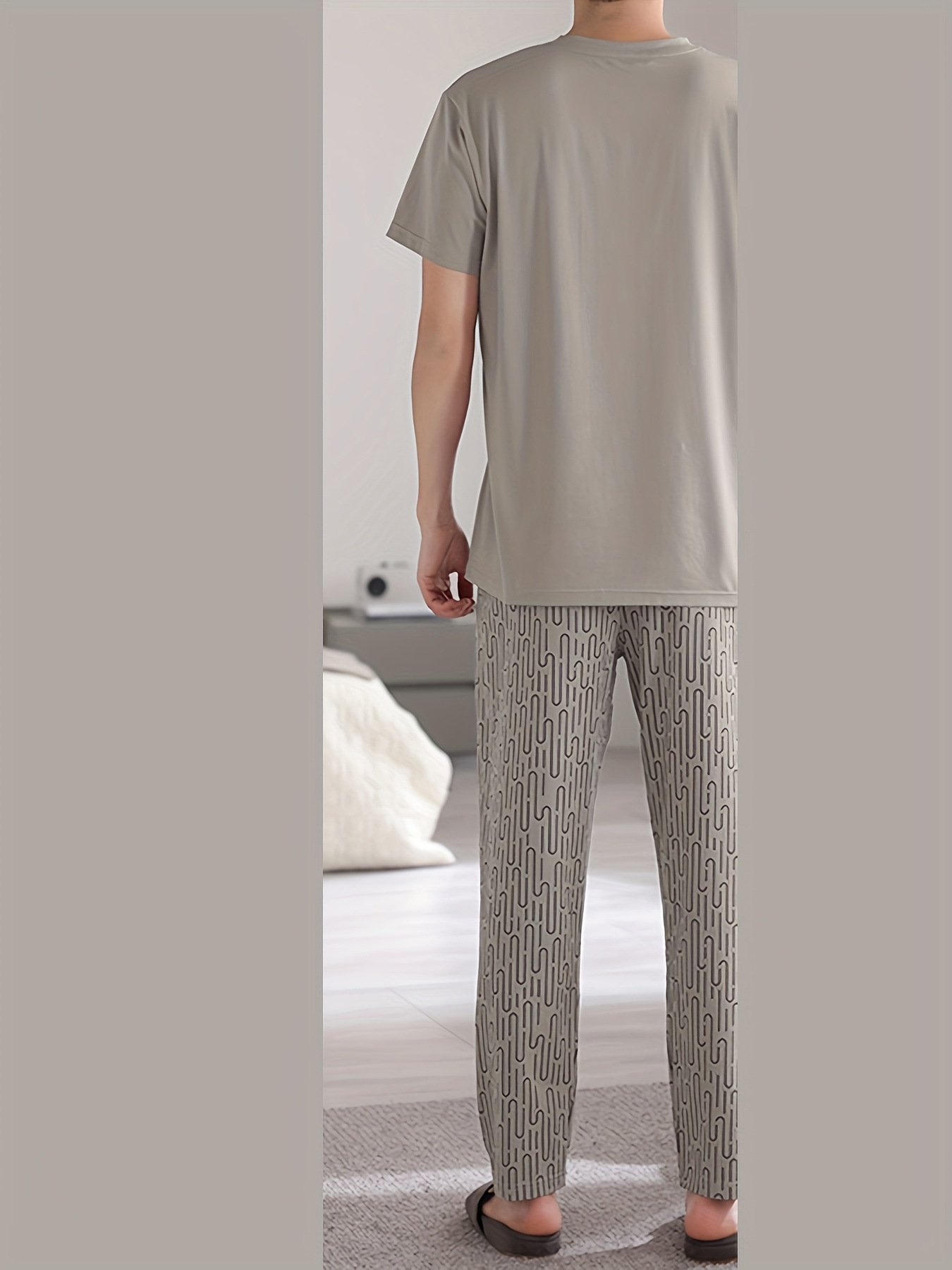 Men'S Lightweight Three-Piece Loungewear Set for Spring And Summer, Featuring Short Sleeves And Long Pants Or Shorts.