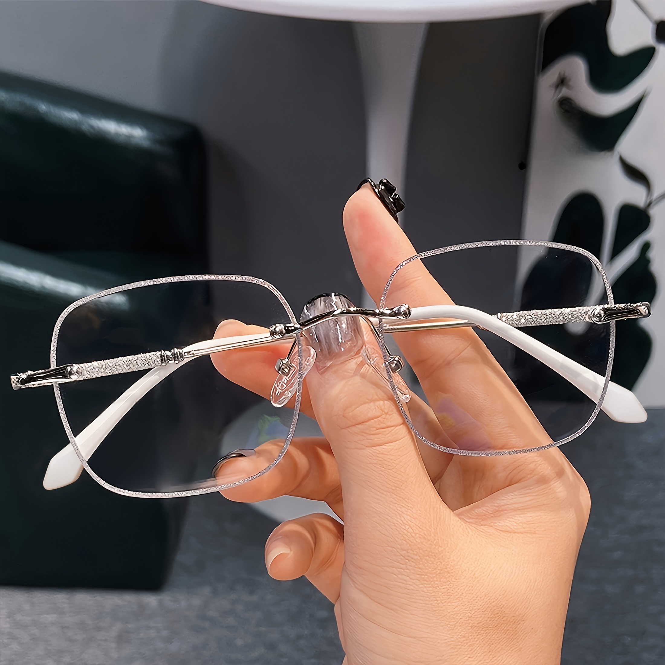Women's Rimless Cut-edge Glasses - Clear Lenses, Stylish And Lightweight Design