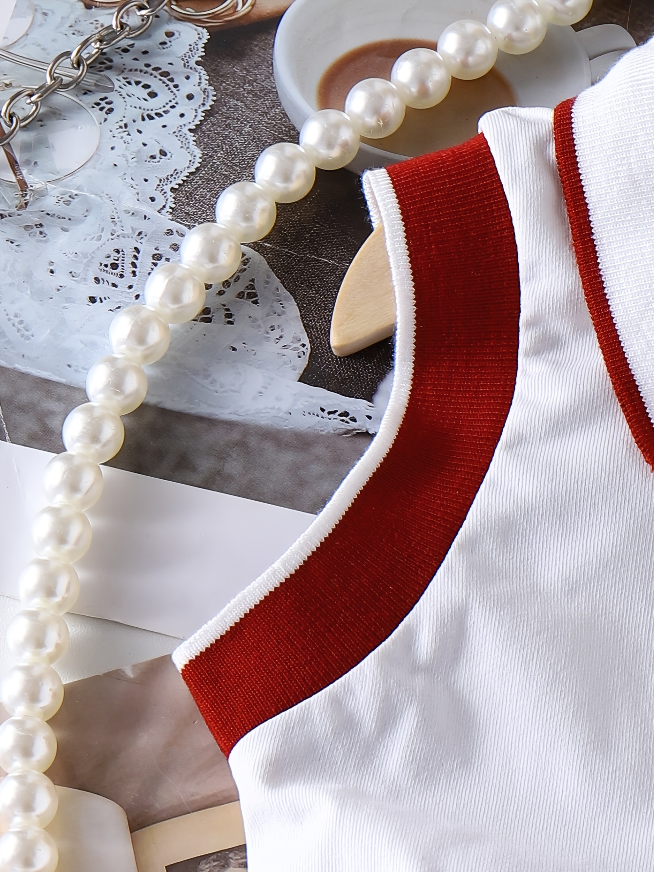 Conjunto de 2 Peças para Meninas de Verão com Regata Branca de Gola Polo  5