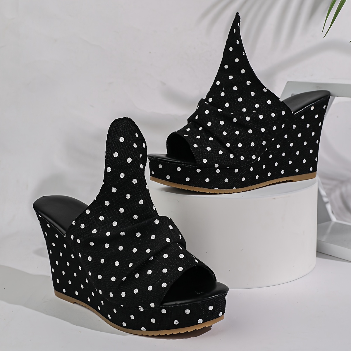 TEMU A Pair Of Women's Black Polka-dot Wedge Sandals, Outdoor High-heeled Slippers Without A Back Heel, Summer Daily Commuting Platform Sandals For