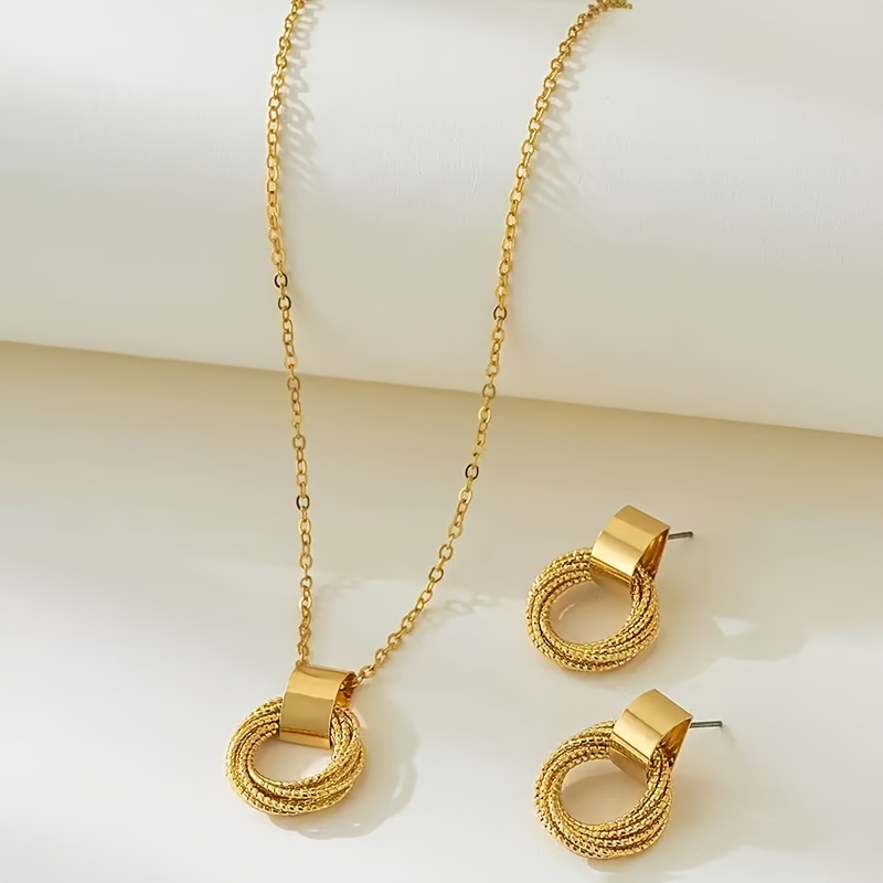 Women's Jewelry Set, Twisted Circle Necklace And Earring Set