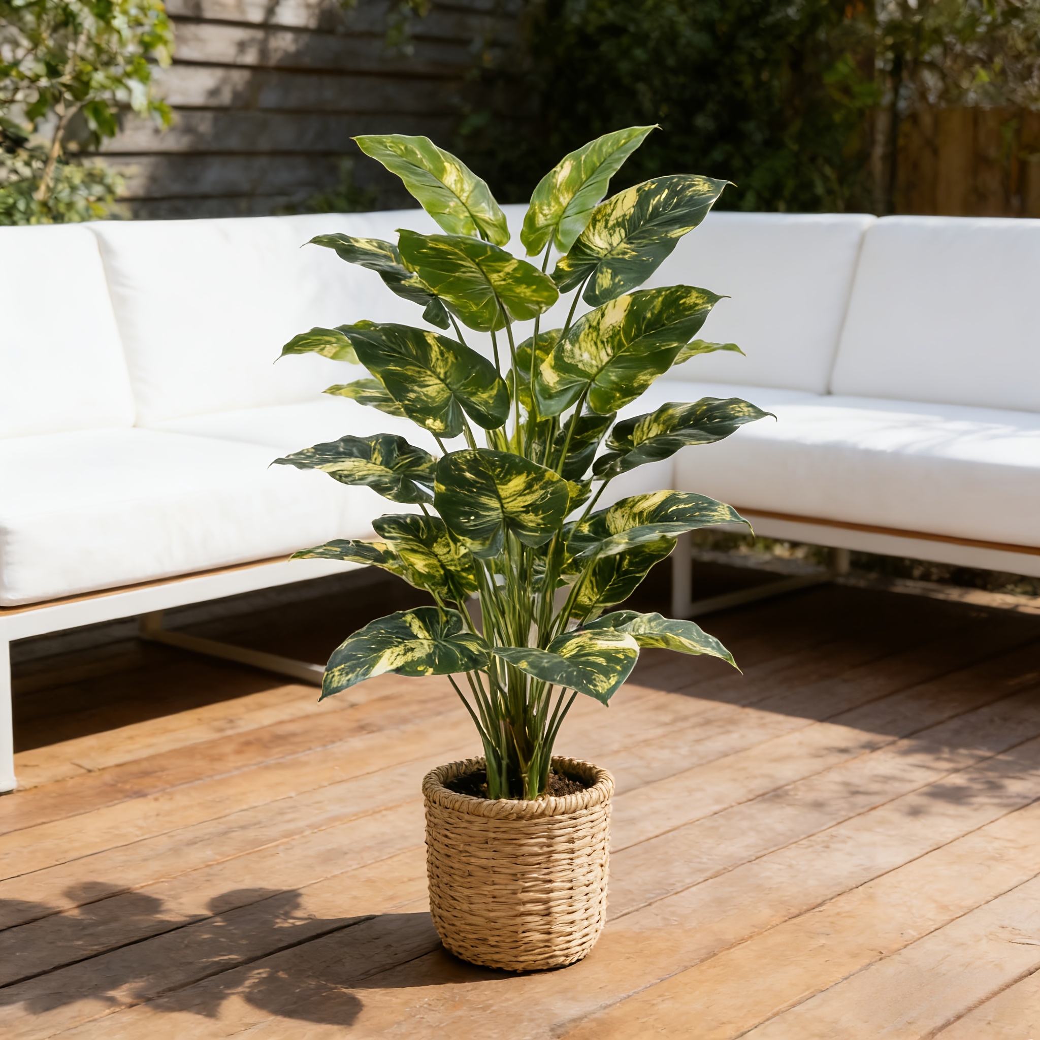 1pc 18-leaf Large Tropical Artificial Plant | High-quality Plastic Material, Maintenance-free and Easy to Care for | Suitable for Indoor and Outdoor Use: Home, Office, Hotel, Wedding, and Landscape Decoration | Ideal for Easter, Mother's Day, St.