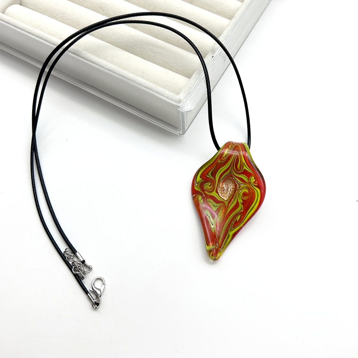 2pcs Glazed Painted Leaf Pendant, Holiday Gift