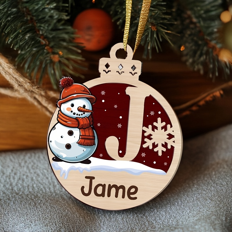 TEMU Un ornement de sapin de Noël personnalisé en bois mesurant 4,72 pouces, avec un design de de neige avec nom personnalisé, décoration de Noël