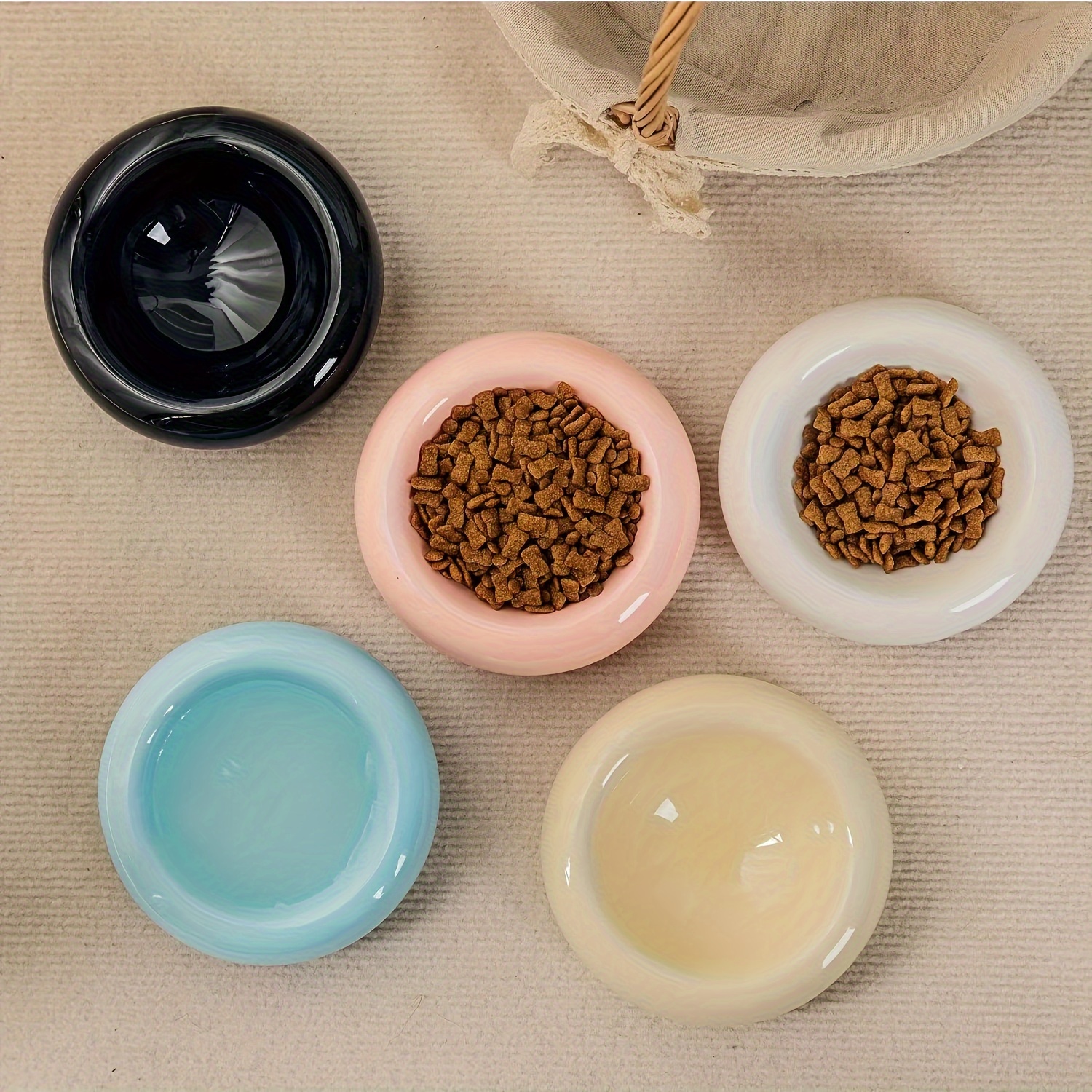 

Ceramic Cat Bowl Pet Bowl, Donut Shape Cat Food Bowl, Anti-fall Flip Bowl Snack Bowl