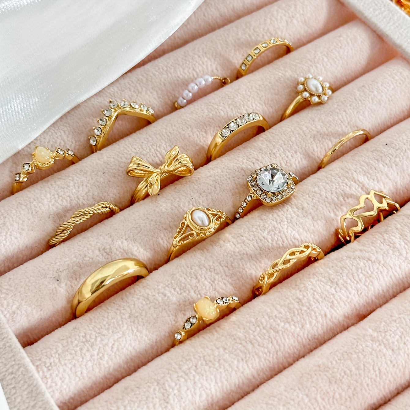 15pcs Alloy Rhinestone Faux Pearl Stackable Ring Set